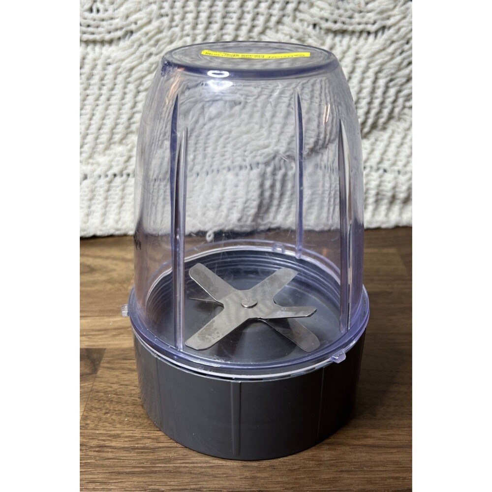 NutriBullet NB-101B 600W Personal Blender Gray Base Cup Blade Tested - Picture 7 of 8